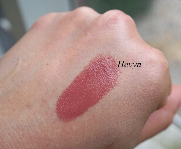 surratt beauty Lipslique Lipstick Hevyn Swatch